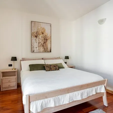 Alma - Bilocale Vicino Stazione 아파트