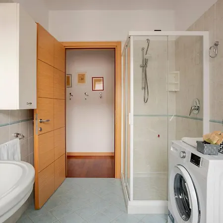 Alma - Bilocale Vicino Stazione 公寓 *